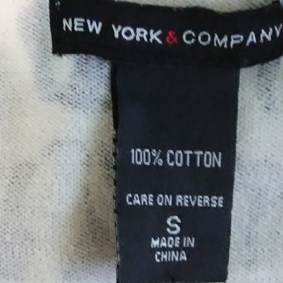 SALE New York & Company Cardigan. Size S - Picture 6 of 6